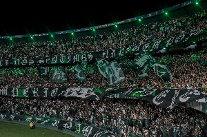 ge - A trilha sonora da arquibancada: elenco do Coritiba revela músicas que impulsionam o time no Couto