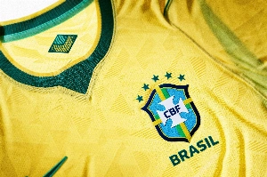 ge - Camisa raiz e amarelo 