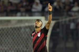 ge - Leozinho faz primeiros gols na Série A pelo Athletico e revive saída do futsal: 