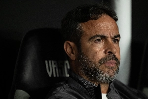 ge - Artur Jorge faz cobrança no Cruzeiro antes de clássico: 