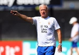 ge - Deschamps volta aos treinos da seleção francesa nos EUA após morte da mãe na França