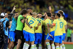 ge - Amistoso embaralha convicções sobre time titular da Seleção