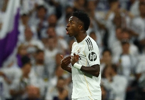 ge - Xabi Alonso diz que vai conversar com Vini Jr. sobre xingamentos na hora da substituição