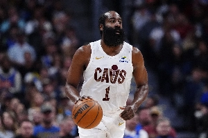 ge - Harden ultrapassa Curry e entra no Top 10 dos maiores pontuadores da história dos playoffs
