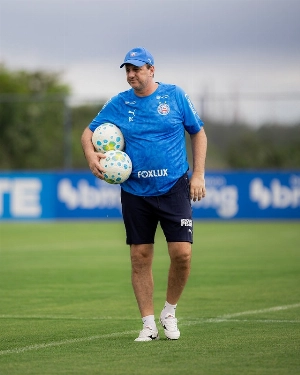 ge - Bahia prioriza construção de jogadas em mais um treino de intertemporada