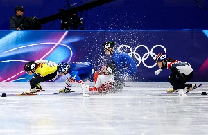 ge - Polonesa é atingida por lâmina no rosto e sofre grave acidente nas Olimpíadas de Inverno