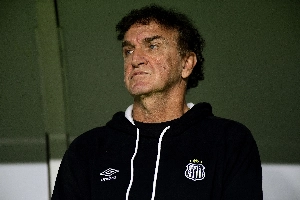 ge - Cuca assume culpa por derrota do Santos, mas faz cobrança ao elenco: 