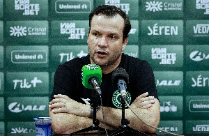 ge - Daniel Paulista exalta vitória do Goiás, mas nega 