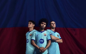 ge - Barcelona lança terceiro uniforme para a temporada 2026/27; veja