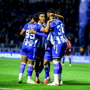 ge - Zé Ricardo retoma protagonismo no Avaí; dê sua nota aos jogadores