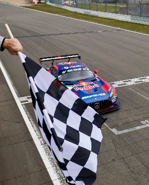 ge - Verstappen surpreende colega com 