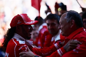 ge - Ferrari freia euforia após reação de Hamilton e quer manter foco