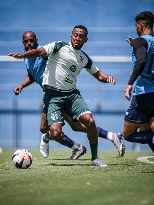 ge - Permanência de Maranhão acirra disputa no ataque do Guarani; veja opções no setor