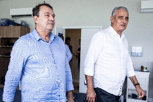 ge - Organizada cobra jogadores do Cruzeiro, Tite e dirigente em reunião na Toca
