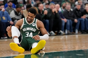 ge - Dono dos Bucks admite futuro incerto de Antetokounmpo: 