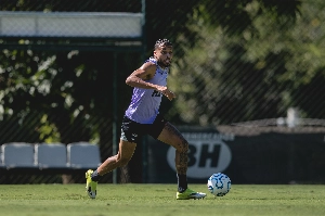 ge - Atlético-MG busca zagueiro? Alexsander no Santos? CEO do Atlético-MG detalha negociações
