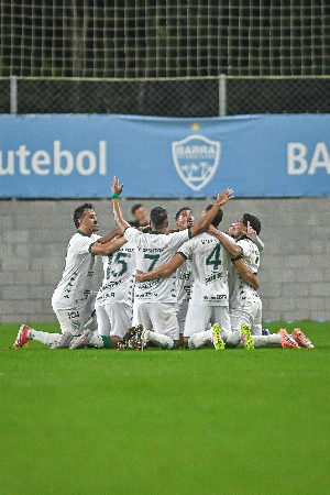 ge - Análise: Guarani supera desconfiança inicial e começa a engrenar na Série C