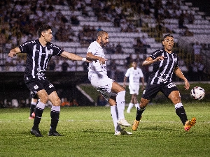 ge - Figueirense empata e segue ameaçado; 