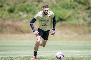 ge - Entenda o risco do Vitória perder pontos por causa de transfer ban na Fifa