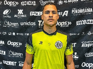 ge - ASA anuncia a compra do centroavante Alex Bruno