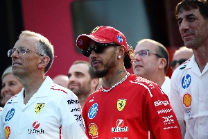 ge - Hamilton cobra Ferrari por regras e alerta: 