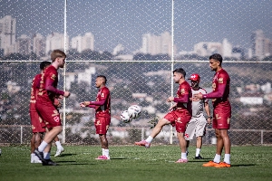 ge - Vila Nova se ampara na defesa forte para buscar o acesso