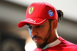ge - Hamilton iguala maior jejum de pódios de um piloto pela Ferrari