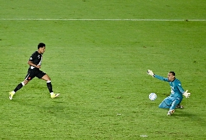 ge - Atuações da Chapecoense: Léo Vieira evita derrota e Jean Carlos marca golaço de falta; dê suas notas