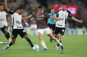 ge - Serna volta ao time, joga bem e valoriza concorrência no Fluminense: 