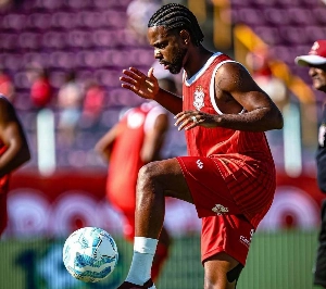 ge - Lateral Rafael Luiz renova contrato com o Sergipe até 2028