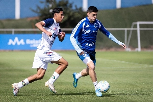 ge - Artur Jorge faz novos testes, e Cruzeiro goleia em jogos-treino na Toca da Raposa