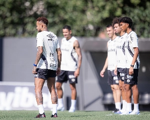 ge - Imagem arranhada, possível multa e rescisão na mira: os bastidores da treta entre Neymar e Robinho Jr