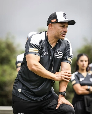 ge - Alex projeta Série B equilibrada e adota cautela sobre playoffs: 