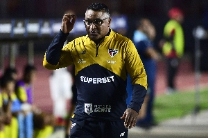 ge - De fortaleza a dor de cabeça: como meio-campo do São Paulo virou problema para Roger Machado