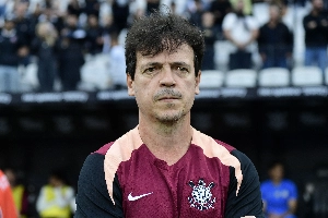 ge - Marcelo Paz banca permanência de Fernando Diniz no Corinthians: 