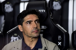 ge - Abel diz que Palmeiras não vai priorizar torneios e comenta denúncia: 