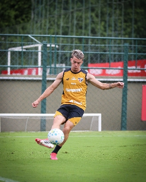 ge - A joia de Cotia que impressionou Roger Machado nos treinamentos e 