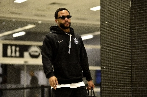 ge - Memphis, do Corinthians, se irrita com a mídia e publica mensagem nas redes: 