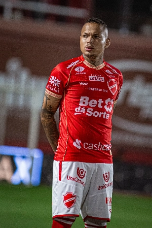 ge - Artilheiro e líder de assistências, Janderson vive melhor momento no Vila Nova