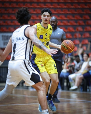 ge - São José luta por primeira vitória no Paulista de Basquete em duelo contra Mogi