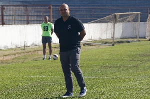 ge - Carlos Leiria valoriza poder de reação do IAC após empate na ida da semifinal da Bezinha