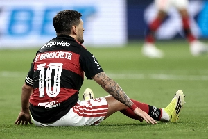 ge - Análise: Flamengo tem erro capital, mas segura Corinthians com 10 e mantém invencibilidade de Jardim