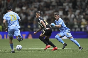 ge - Atacante do Atlético-MG dá drible desconcertante de costas em gol pela semifinal da Sula; assista