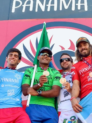ge - Luiz Diniz conquista segunda medalha de ouro no Campeonato Pan-Americano de Surfe