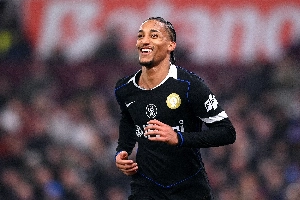 ge - Cartola Internacional: rodada #30 tem dez jogaços no próximo fim de semana