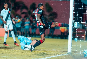 ge - Cacá lamenta eliminação do Vitória, mas chama atenção para Brasileiro: 