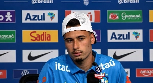 ge - Martinelli diz que prefere jogar na esquerda e compara: 
