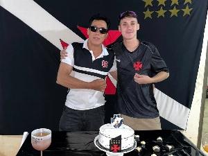 ge - Filho viaja 16h de ônibus e leva pai de 61 anos para ver Vasco pela 1ª vez no estádio: “Sonho de criança”