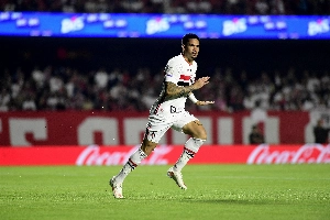 ge - São Paulo tem oito pendurados que podem desfalcar o time contra o Corinthians