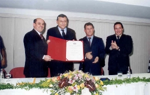Terceiro Tempo - Milton Neves - O dia em que Milton Neves recebeu o Título de Cidadão Guarulhense - Notícias - Terceiro Tempo